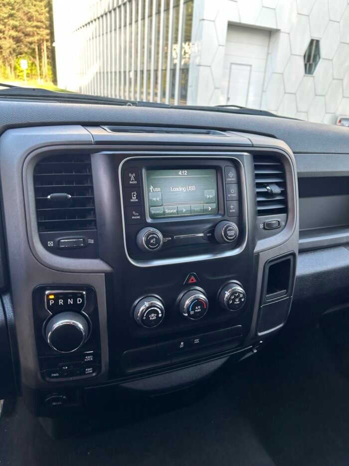 Dodge Ram 2014  Hemi 5,7 - Image 8