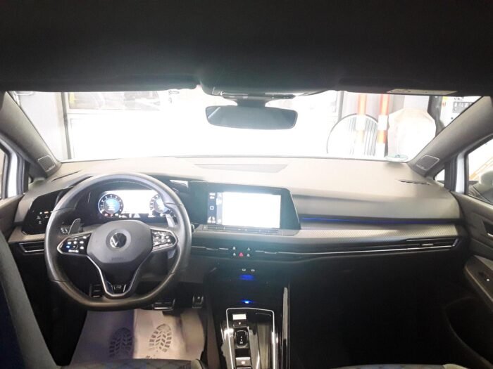 Volkswagen GOLF R 2022 - Image 4