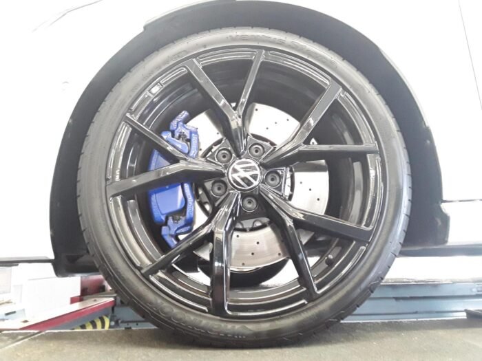 Volkswagen GOLF R 2022 - Image 10
