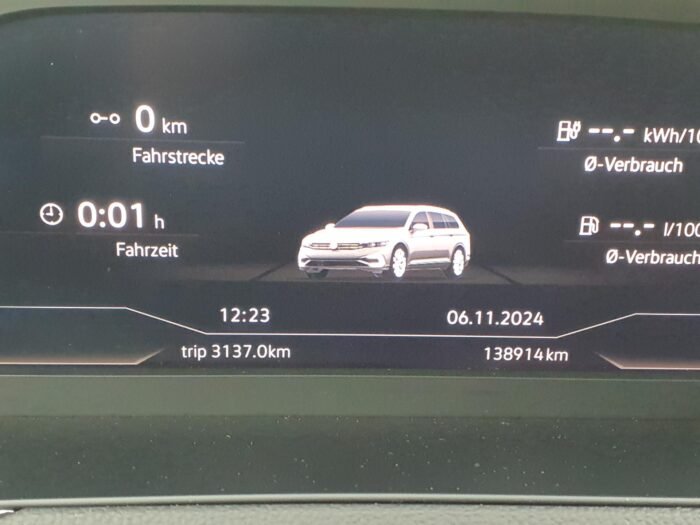 Volkswagen Passat GTE 2020. - Image 7