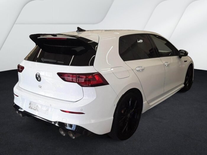 Volkswagen GOLF R 2022 - Image 2